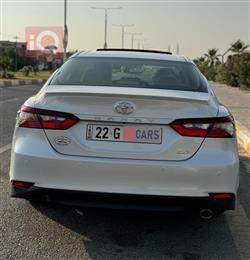 تۆیۆتا کامری